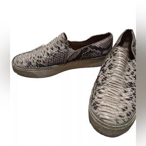 Stuart Weitzman Nugget Snake Skin Leather Slip-On Shoes Loafers Grey 7.5